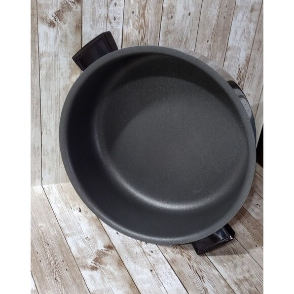 VTG Regal Ware Stainless Steel 5 Qt Pot With Lid Non Stick Cookware Stock Pot - Picture 3 of 5